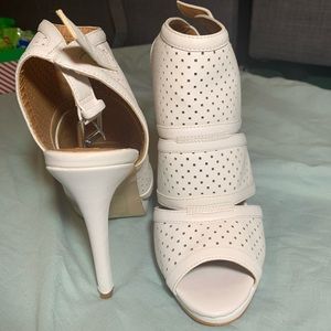 Izabella Rue white heels